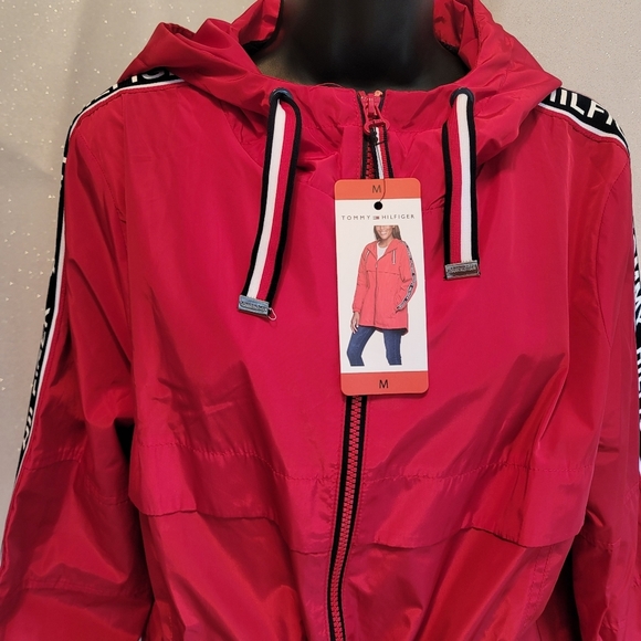 🌟HOST PICK🌟 Tommy Hilfiger Red Logo Raincoat - Picture 16 of 16